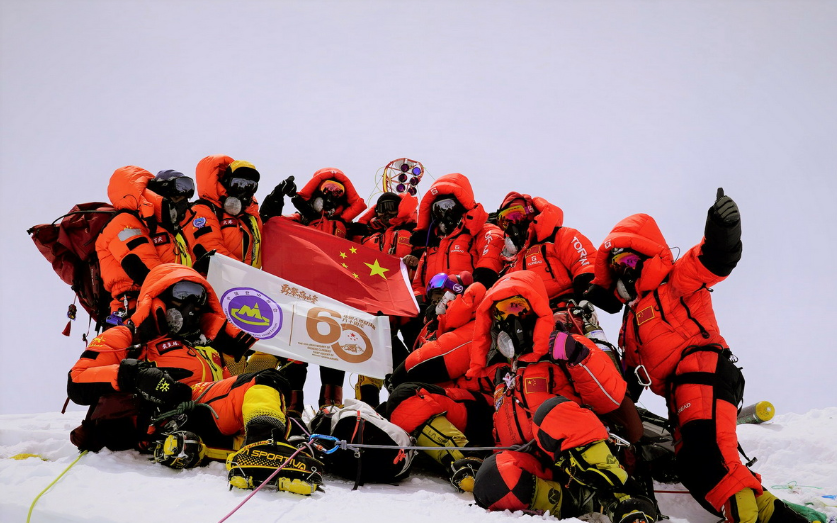 中国登山队再次登顶珠峰,在曾经令所有攀登者谈之